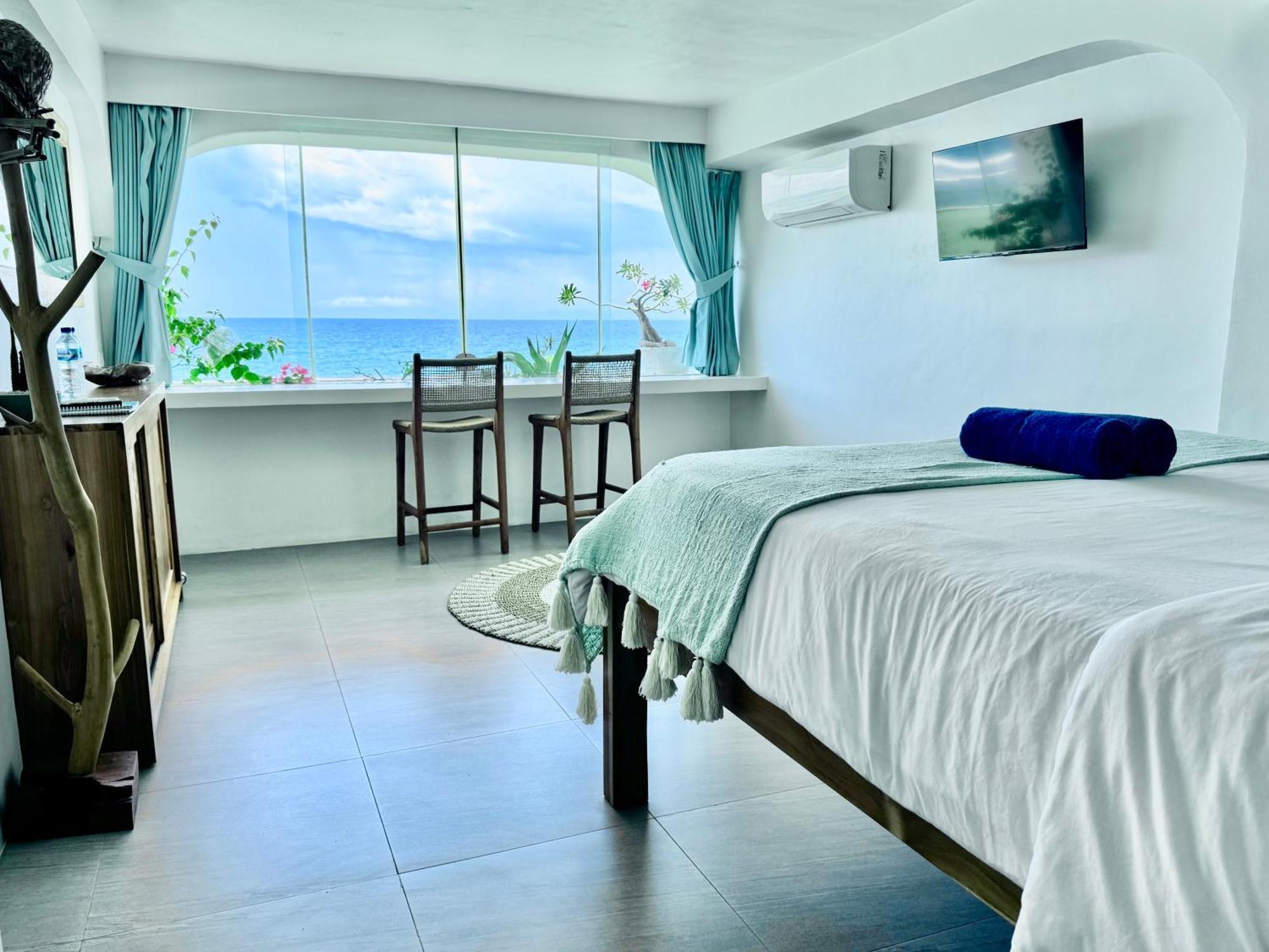 Bale Bingin Beachfront Stay Uluwatu Quarto foto